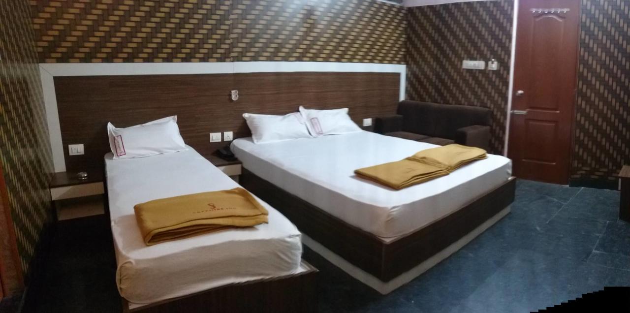 Sapphire Inn バンガロール エクステリア 写真